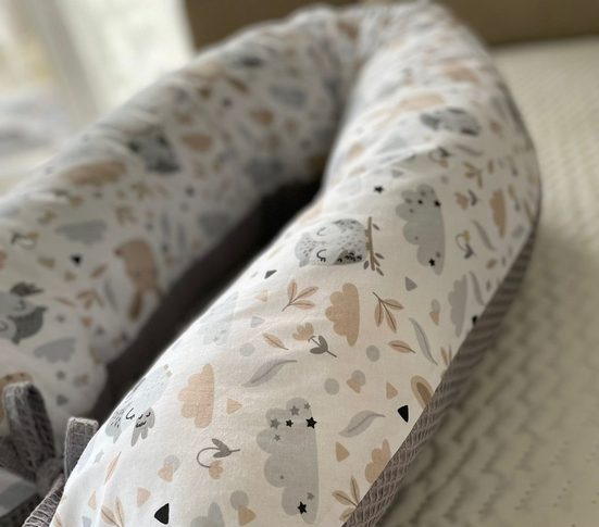 LOOLAY Stillkissen Waffelpique Seitenschläferkissen XXL Schwangerschaftskissen 170 cm Stillkissen + Bezug (Reißverschluss); Attmungsaktive WAFFEL + GLATT Baumwolle WEICH Stillkissen MUSTERN: HASE Beige/ GRAU, MINZE, WEIß, ROS Kostenloser Versand international