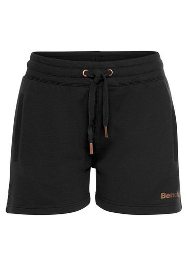 BENCH. LOUNGEWEAR Relaxshorts -Kurze Sweathose mit kurzen Seitenschlitzen und seitliche Taschen, Loungeanzug mehr JETZT KAUFEN
