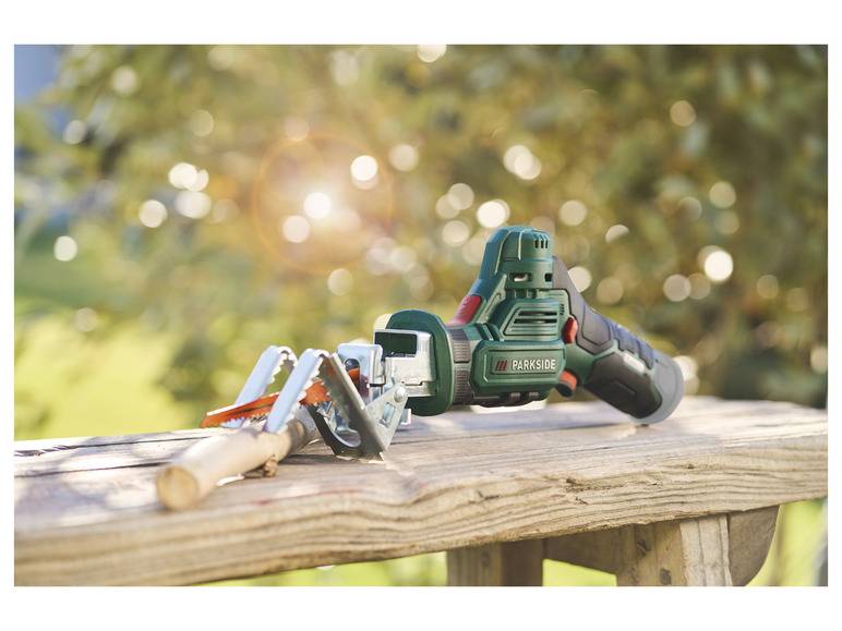 PARKSIDE® 12V Akku-Astsäge »PAAS 12 A2«, ohne Akku und Ladegerät Valentinstagsangebot