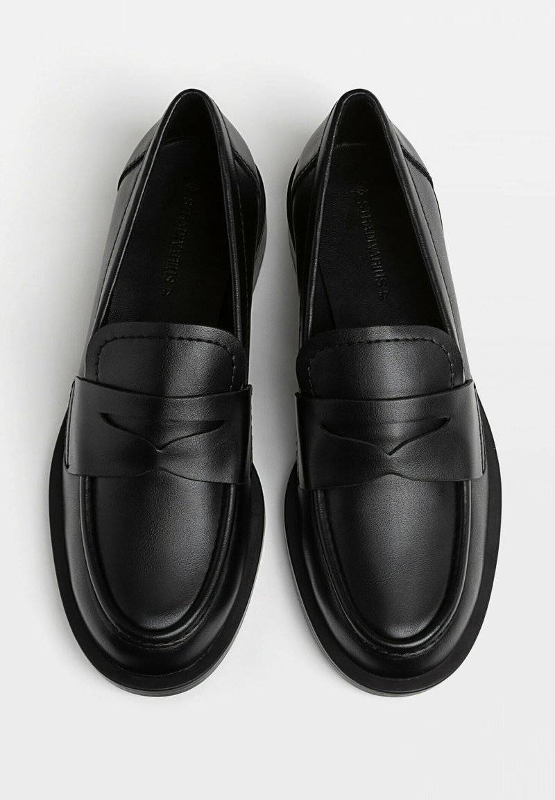 Stradivarius Stradivarius LOAFERS - Slip-ons - black Bestseller