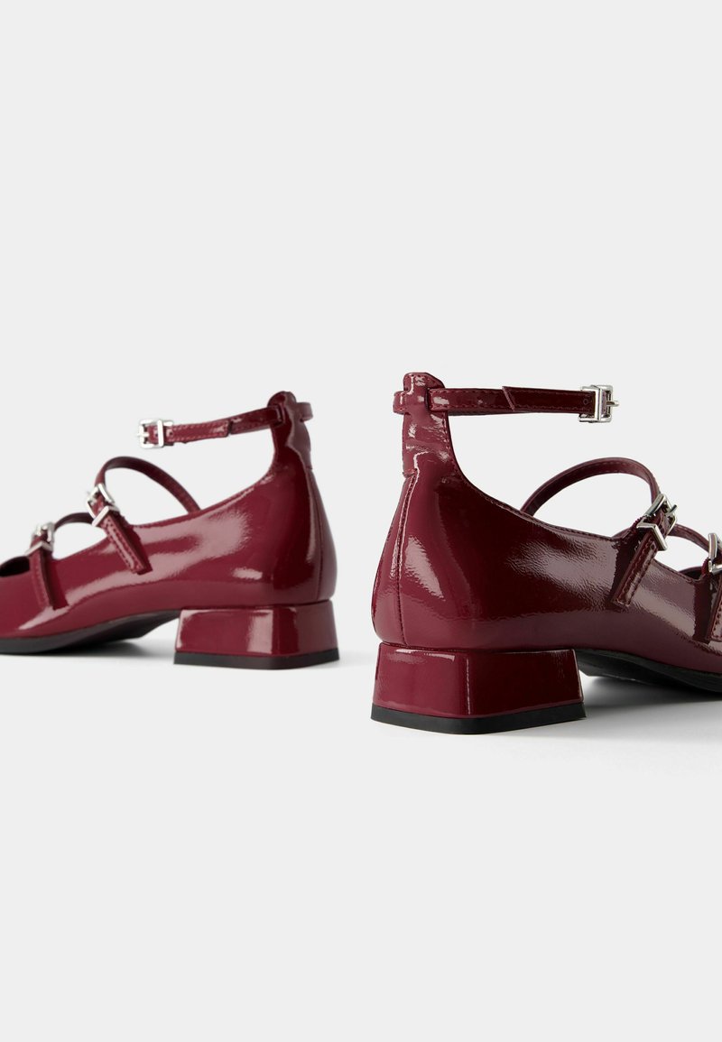 Bershka Bershka MARY JANES - Ankle strap ballet pumps - dark red Tägliche Deals