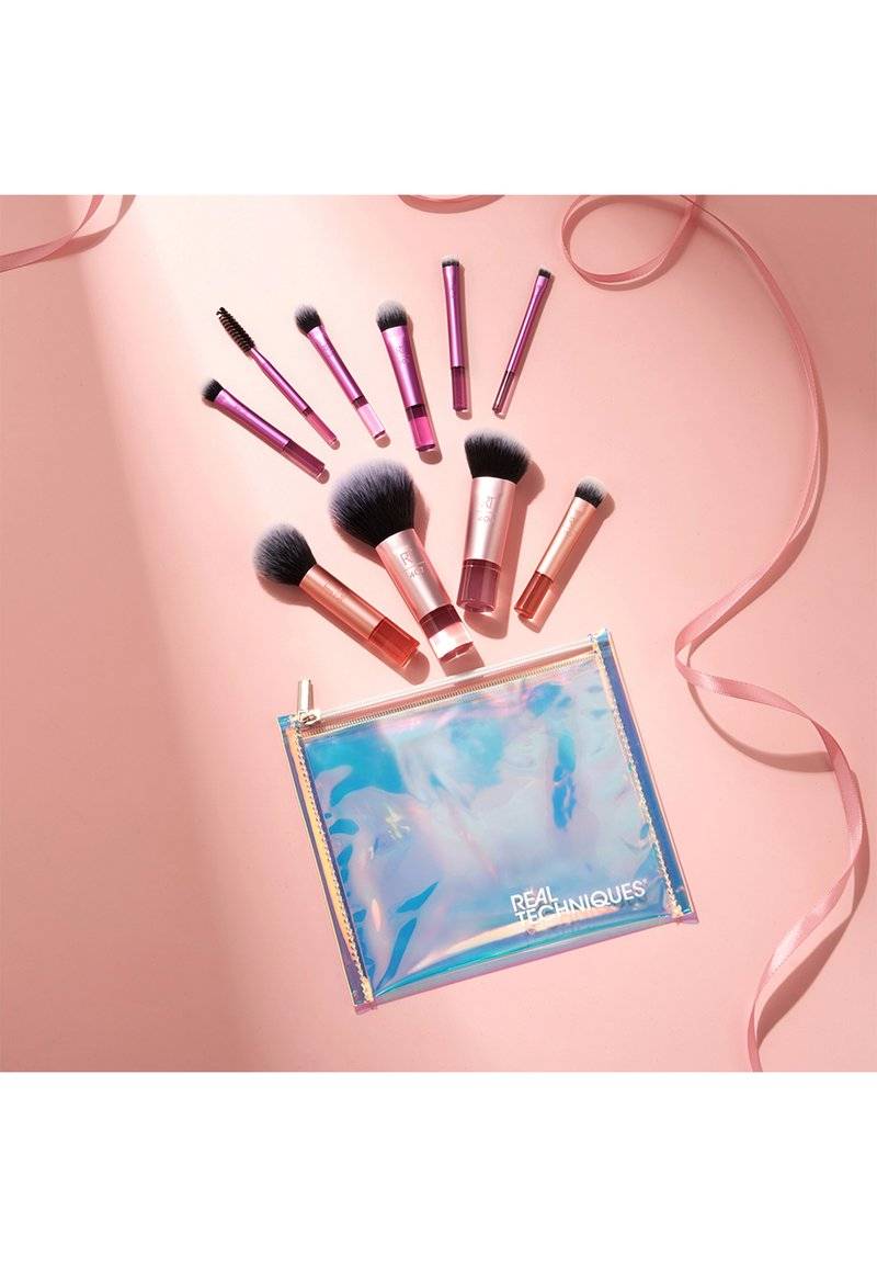 Real Techniques Real Techniques TRAVEL FANTASY MINI BRUSH SET - Makeup brush set Bis zu 60% Rabatt