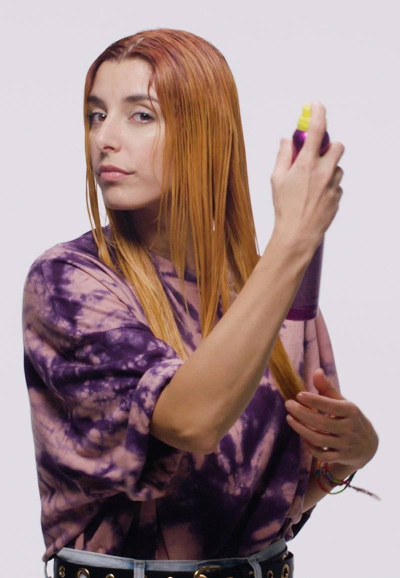 Tigi Tigi BED HEAD QUEEN FOR A DAY AEROSOL - Hair styling 2025