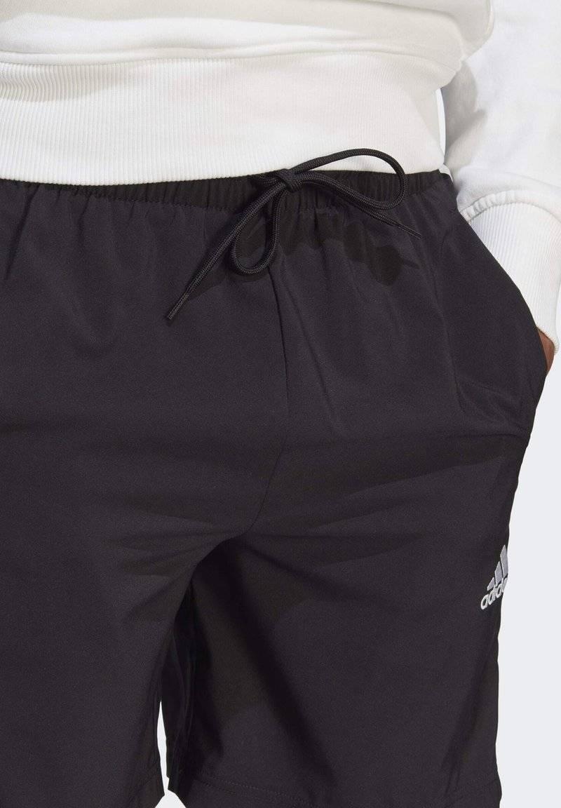 adidas Sportswear adidas Sportswear AEROREADY ESSENTIALS CHELSEA 3-STRIPES - Sports shorts Osterangebot