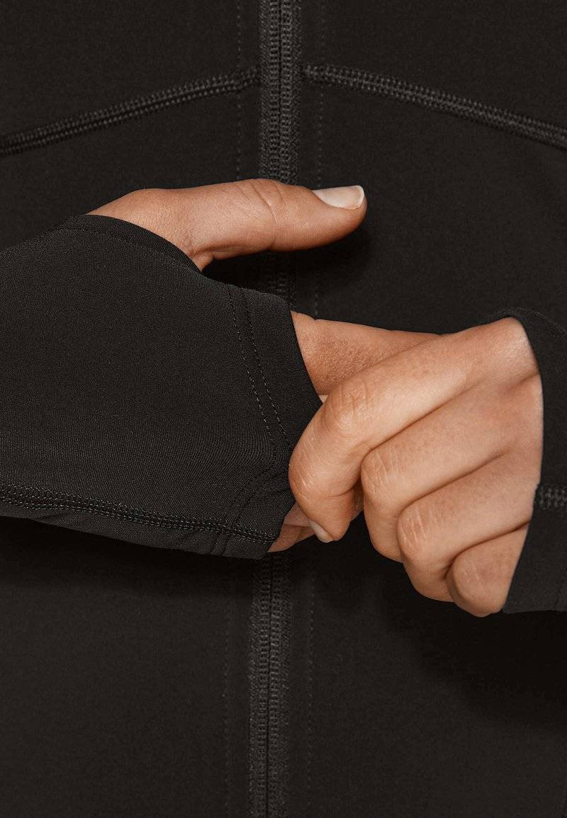 OYSHO OYSHO WARMTH COMFORTLUX TECHNICAL - Training jacket - black Lagerräumung