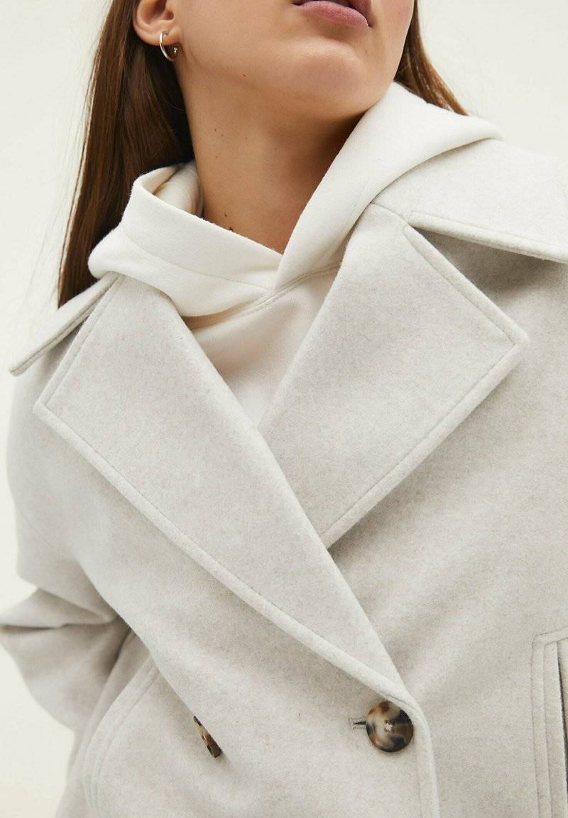 Stradivarius Stradivarius SOFT WRAP - Blazer - stone Sonderangebote
