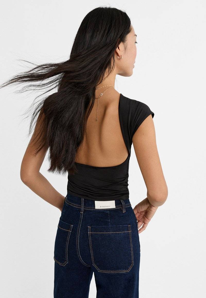 Stradivarius Stradivarius OPEN-BACK - Basic T-shirt - black Riesige Ersparnisse