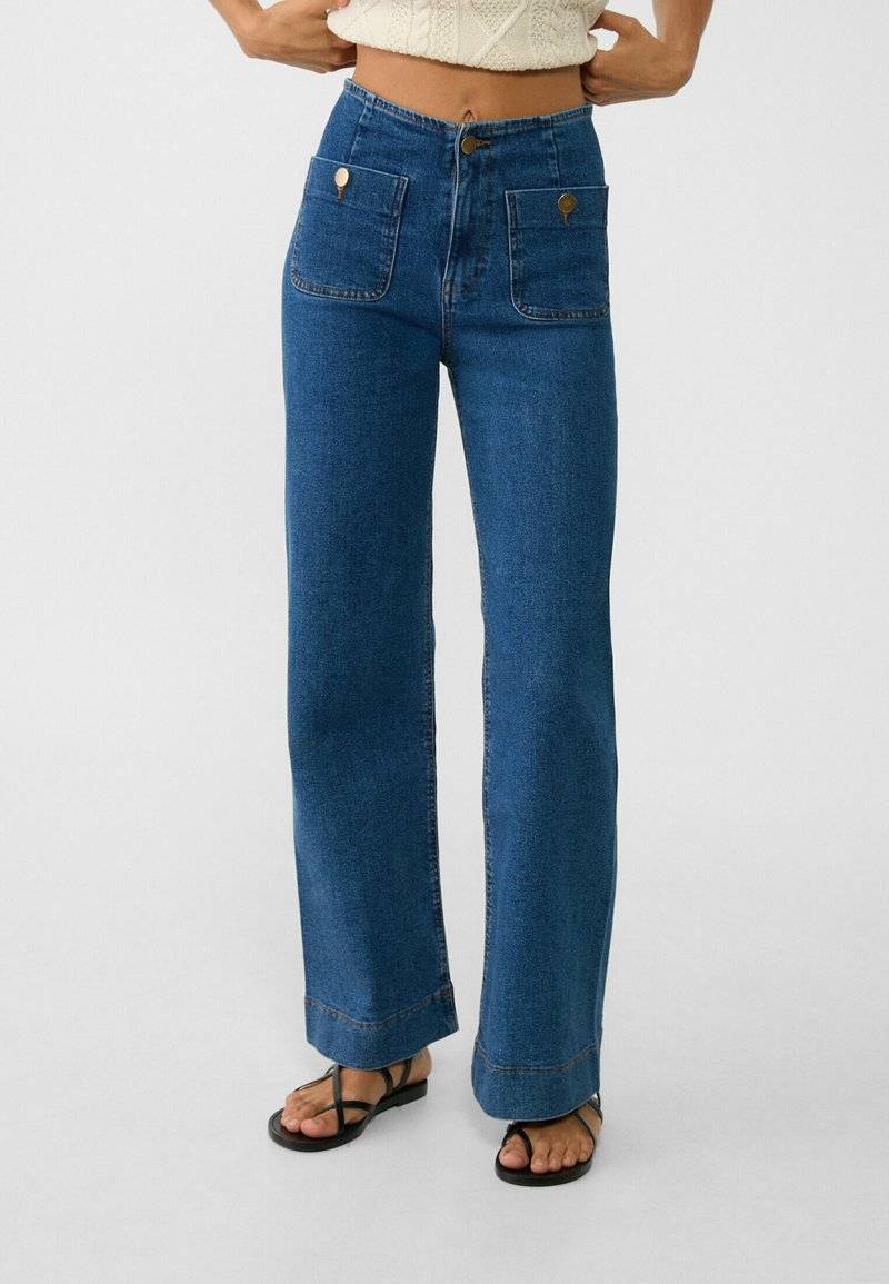 Stradivarius Stradivarius MINIMALIST WITH POCKETS - Flared Jeans - royal blue
