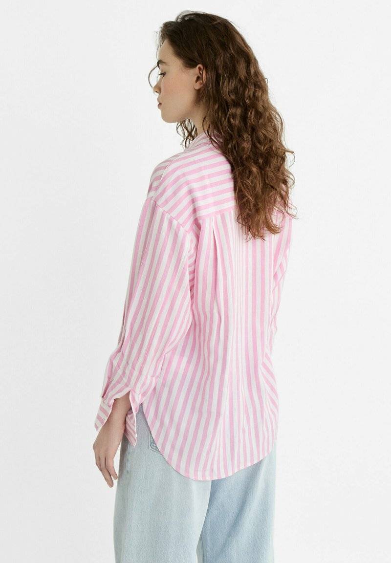 Stradivarius Stradivarius STRIPED - Button-down blouse - light pink Letzter Tag