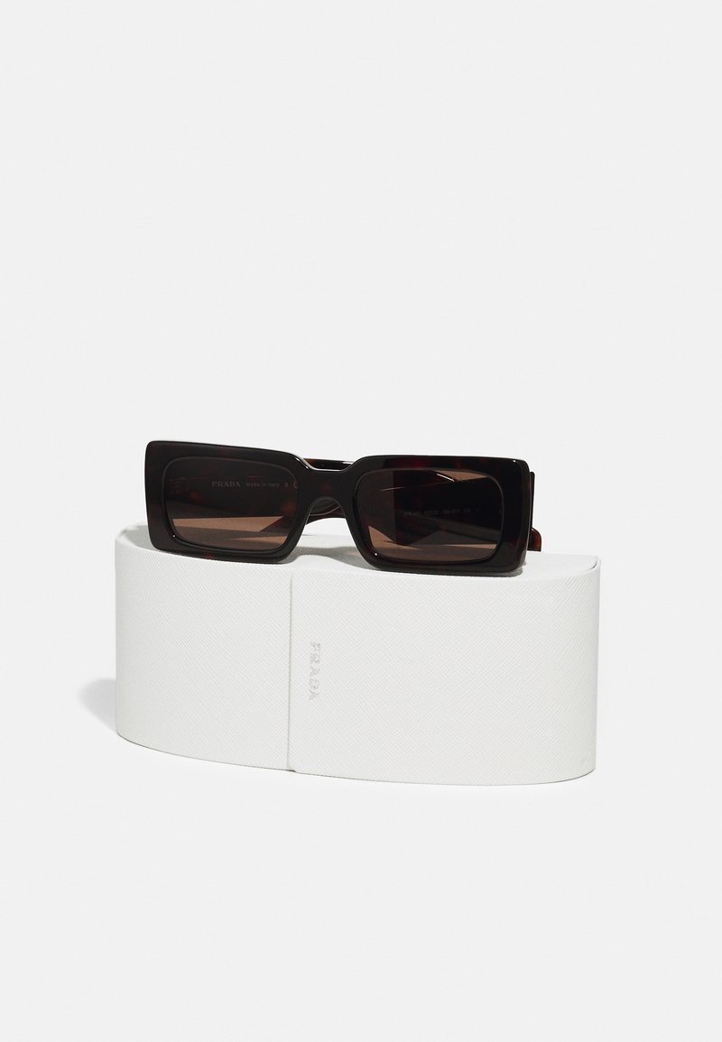 Prada Prada UNISEX - Sunglasses - marrone scuro Im Verkauf