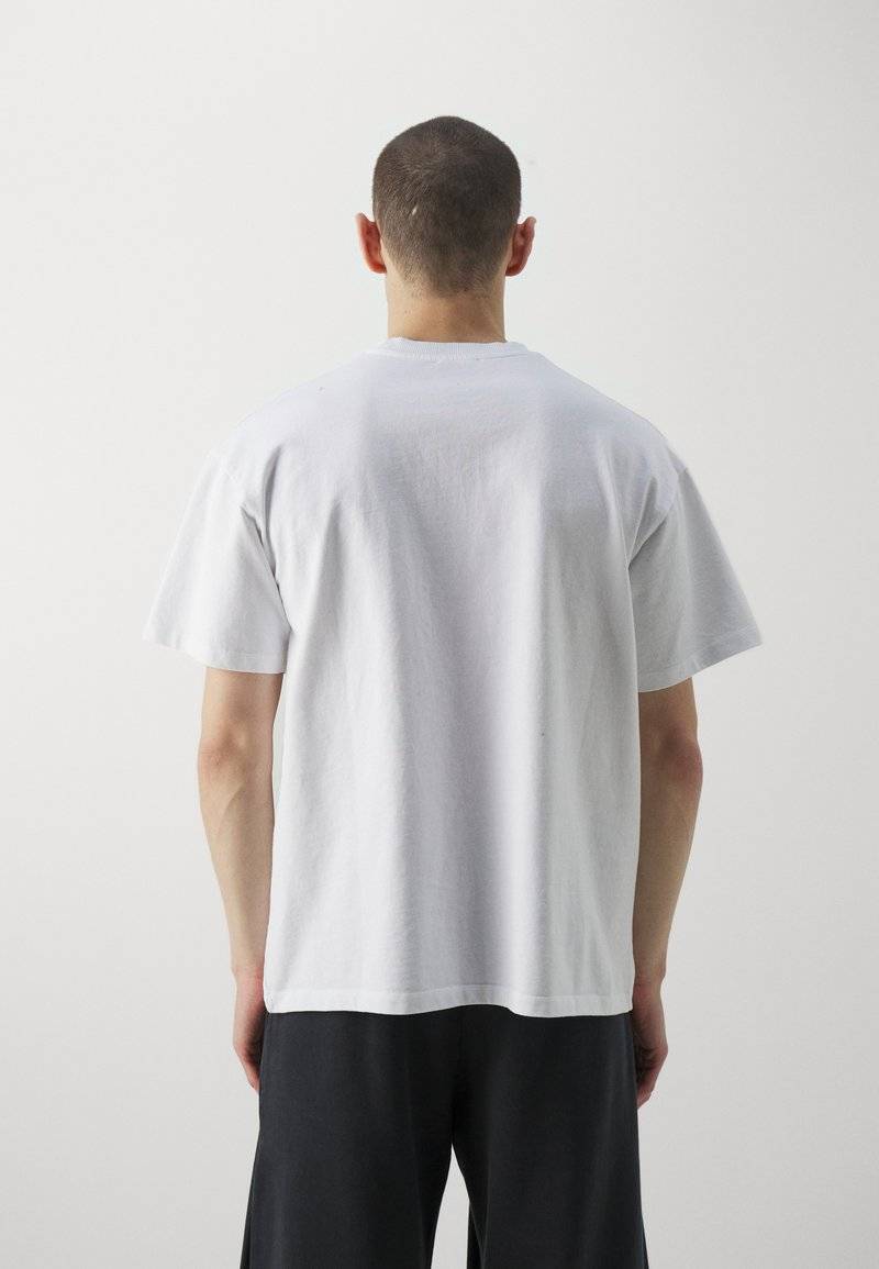 AVAVAV AVAVAV OLD LADY UNISEX - Basic T-shirt - blanc Günstiger Verkauf