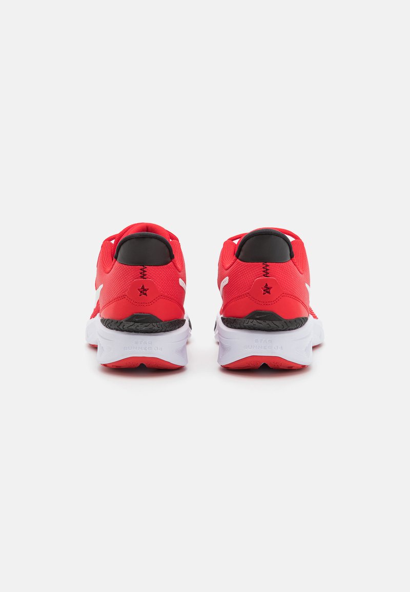 Nike Performance Nike Performance STAR RUNNER 4 UNISEX - Competition running shoes Nur noch ein Tag übrig