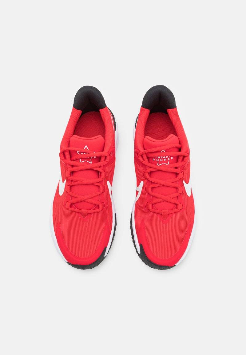 Nike Performance Nike Performance STAR RUNNER 4 UNISEX - Competition running shoes Nur noch ein Tag übrig