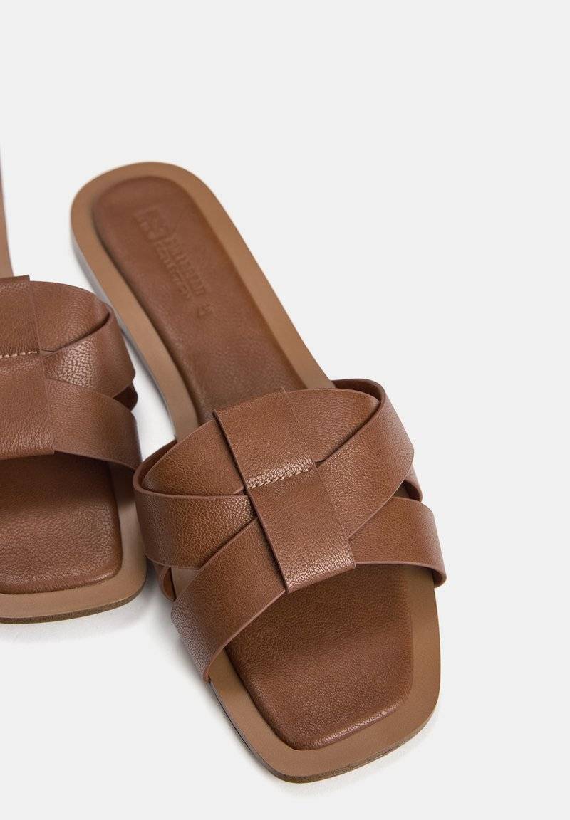 PULL&BEAR PULL&BEAR FLAT - Mules - brown Fabrik Onlineshop