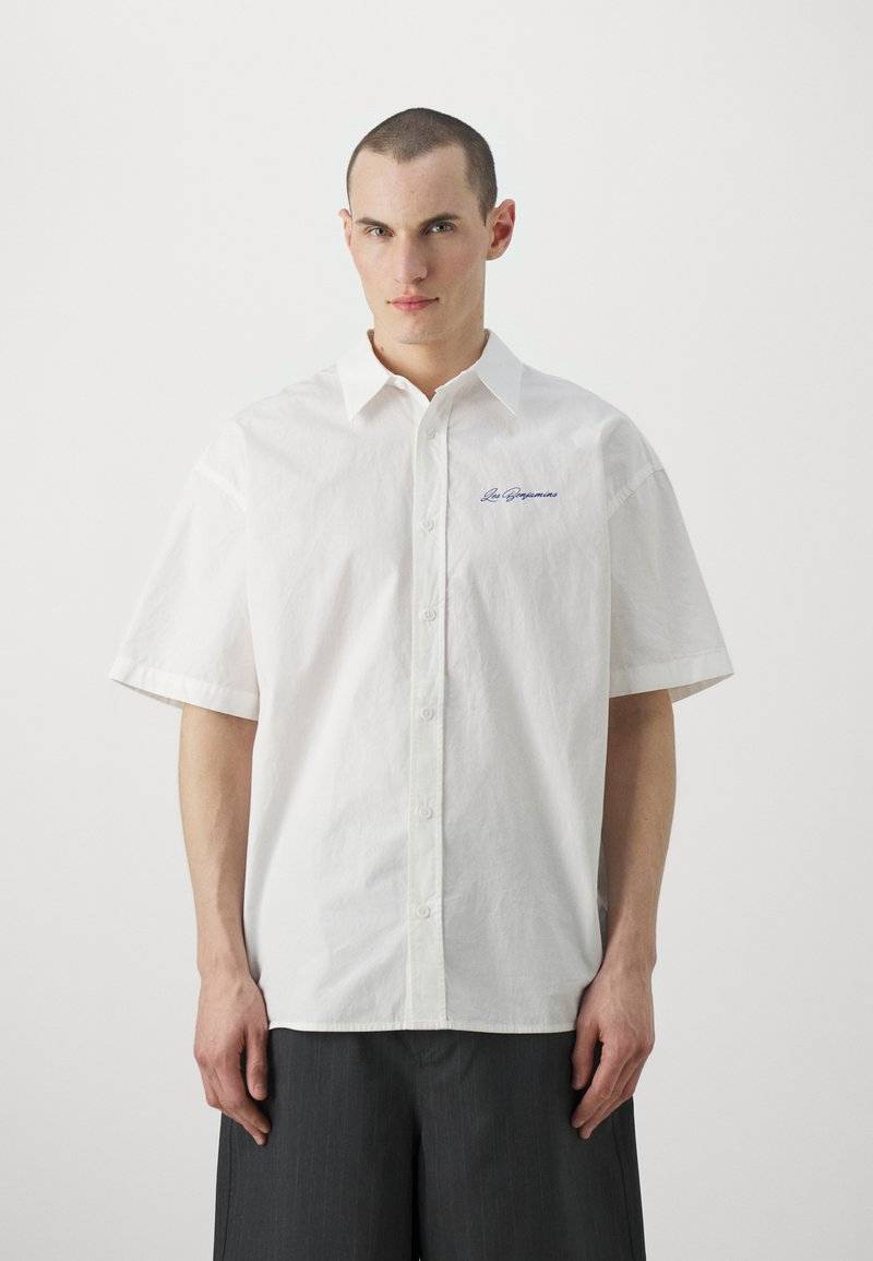 Les Benjamins Les Benjamins SHORT SLEEVE UNISEX - Button-down blouse - white Muttertagsangebot