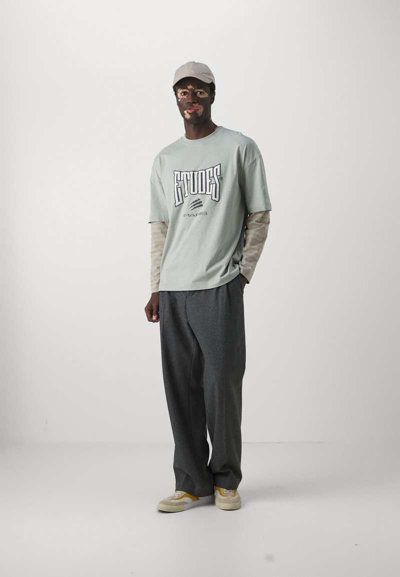 Études Études GOUDRON BOXING PIGEON UNISEX - Long sleeved top - grey Online Outlet