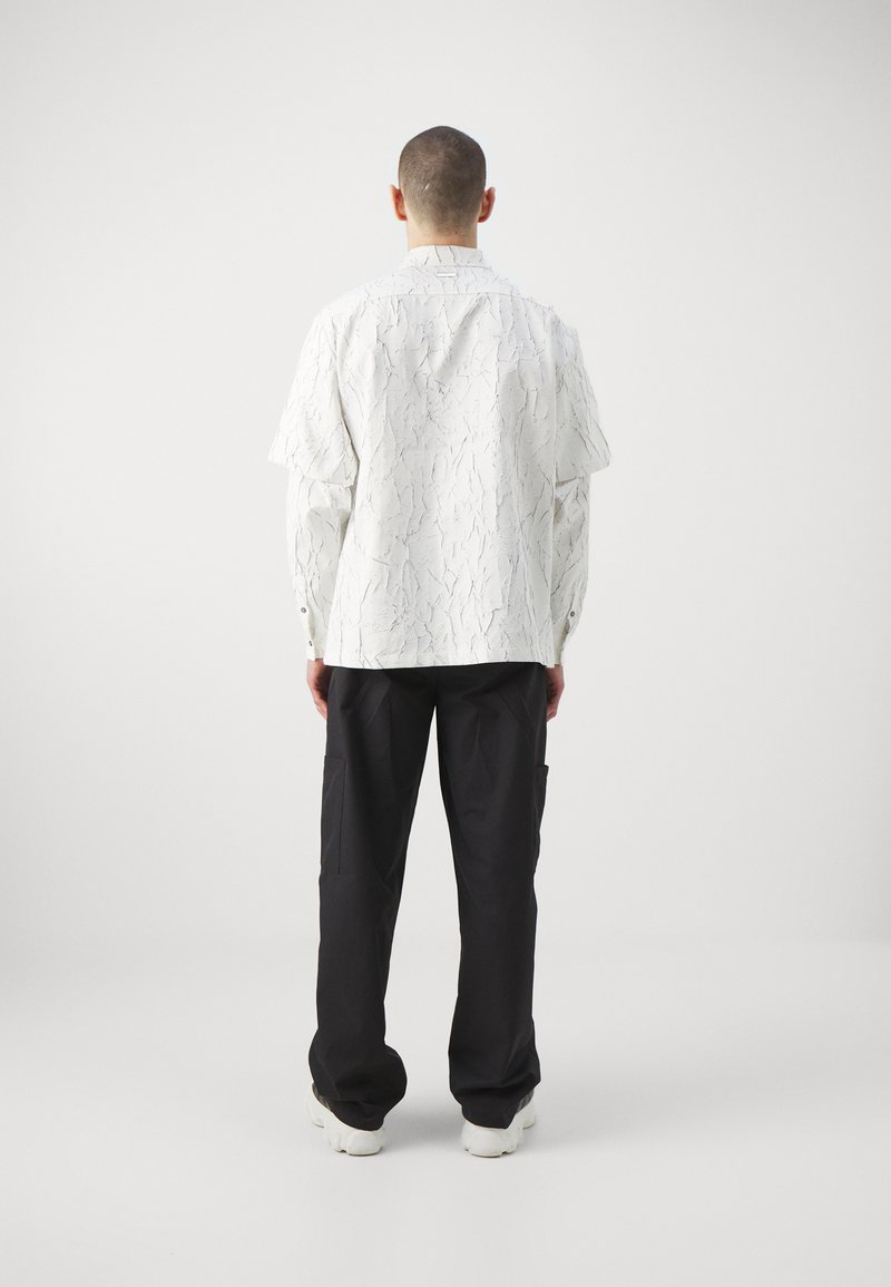 Han Kjøbenhavn Han Kjøbenhavn WRINKLE TWO LAYERED UNISEX - Shirt - white Zeitlich begrenztes Angebot