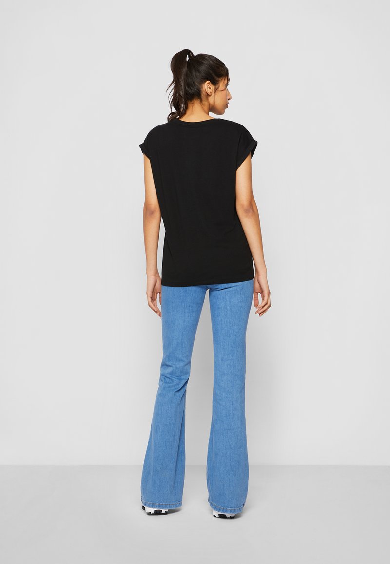 Urban Classics Urban Classics EXTENDED SHOULDER - Basic T-shirt - black Super Sparpreis