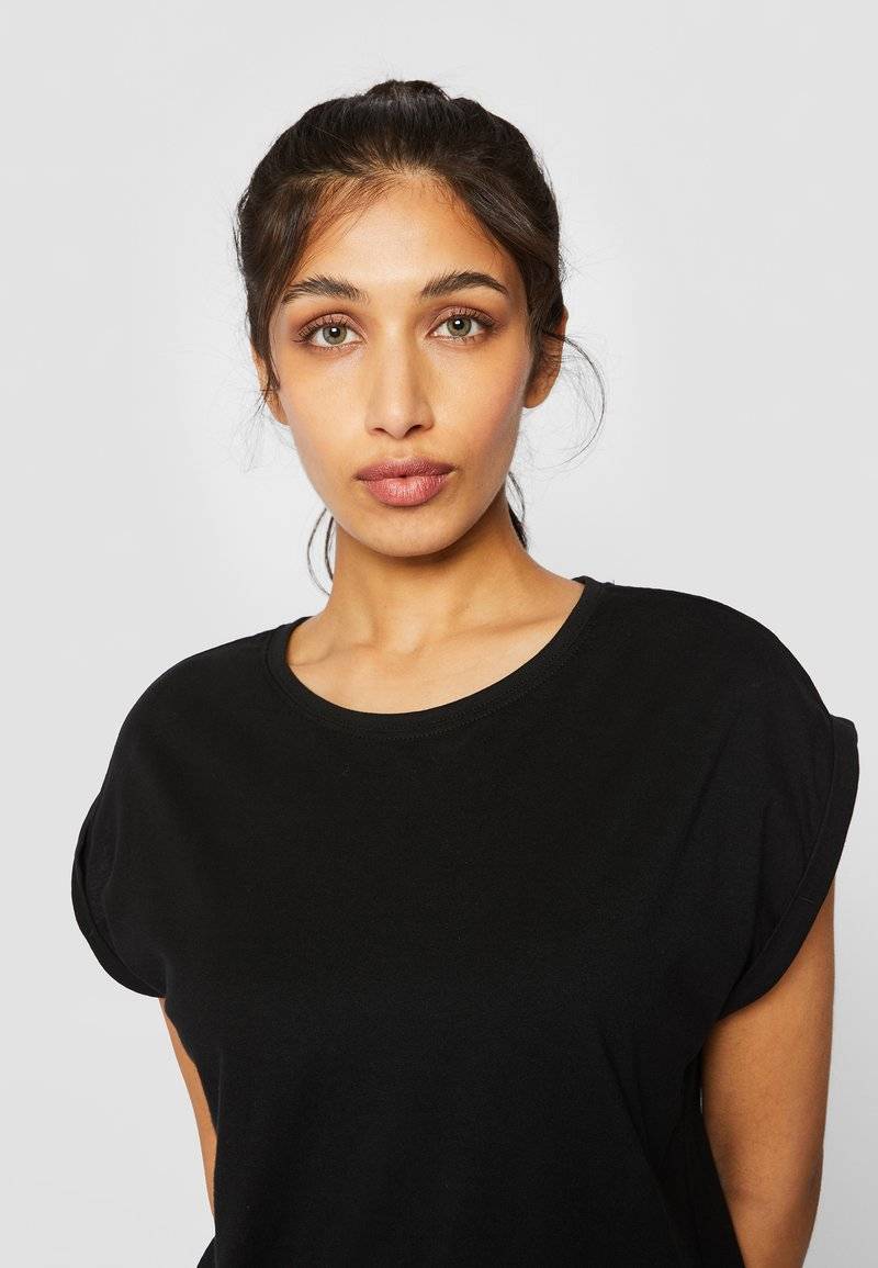 Urban Classics Urban Classics EXTENDED SHOULDER - Basic T-shirt - black Super Sparpreis