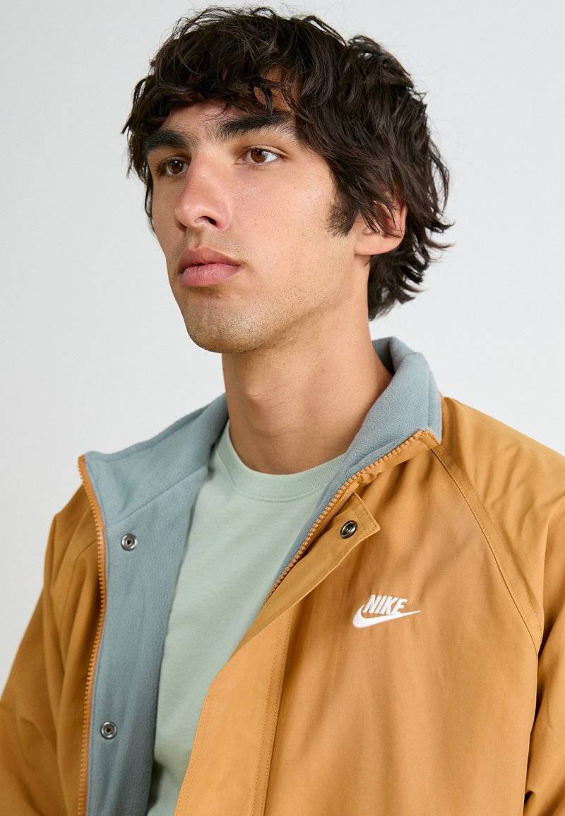 Nike Sportswear Nike Sportswear CLUB TEE - Basic T-shirt - mint Bis zu 50% Rabatt