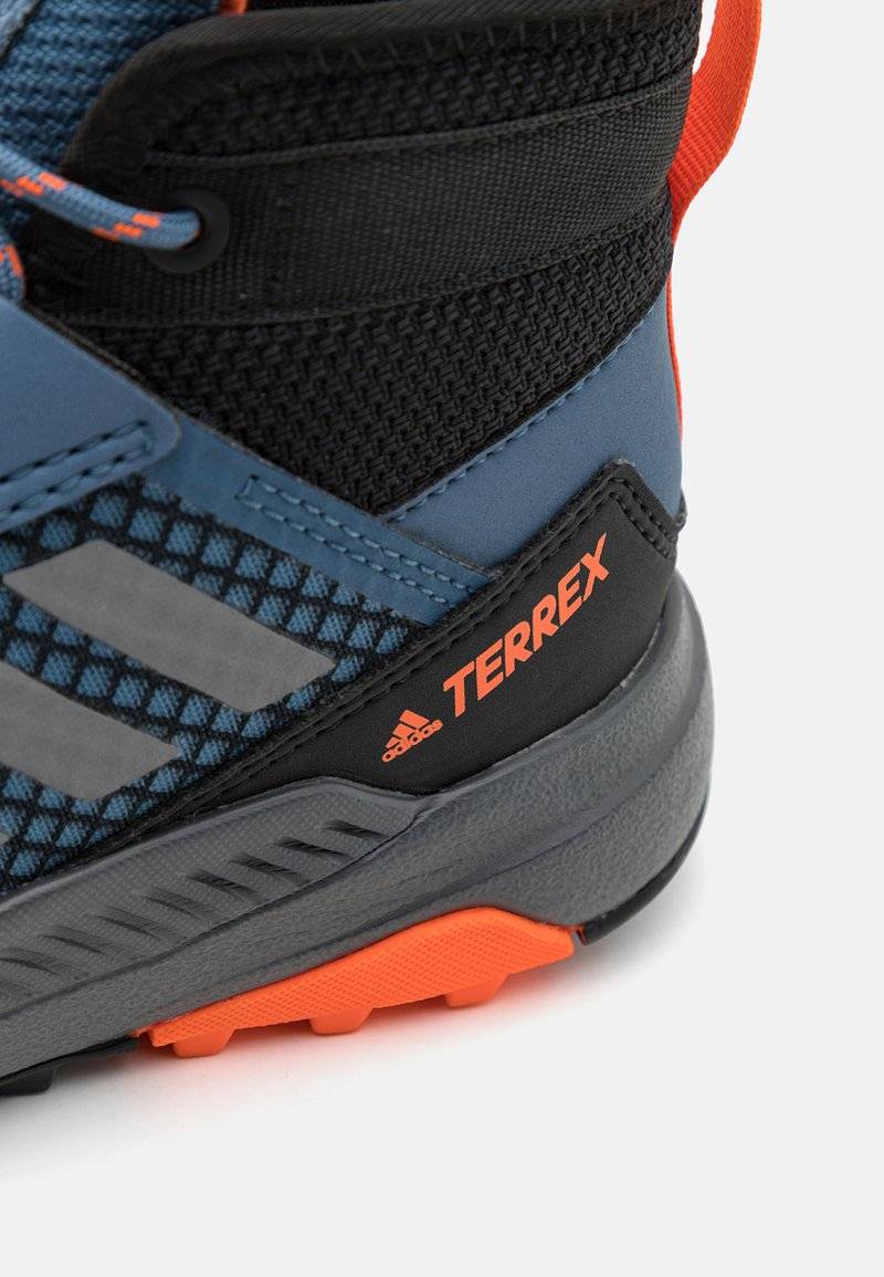 Adidas Terrex Adidas Terrex TERREX TRAILMAKER MID RAIN.RDY HIKING - Hiking shoes 2025