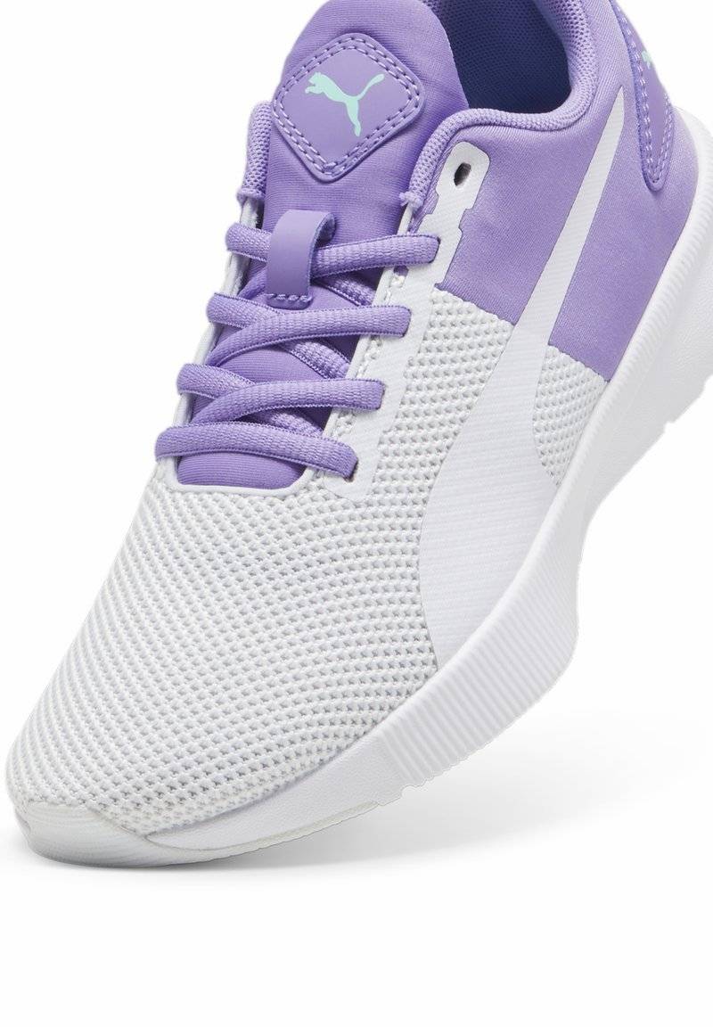 Puma Puma FLYER RUNNER JR UNISEX - Neutral running shoes - lavender alert white silver mist Outlet
