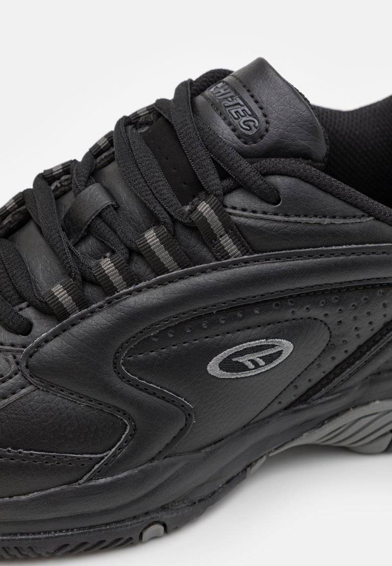 HI-TEC HI-TEC BLAST LITE - Walking trainers - black Auslauf