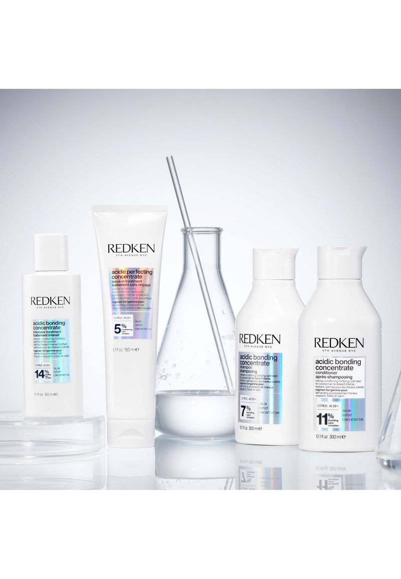 Redken Redken ACIDIC BONDING CONCENTRATE CONDITIONER | STRENGTH REPAIR, INTENSE CONDITIONING AND COLOR PROTECTION FOR DAMAGED HAIR - Conditioner Muttertagsangebot