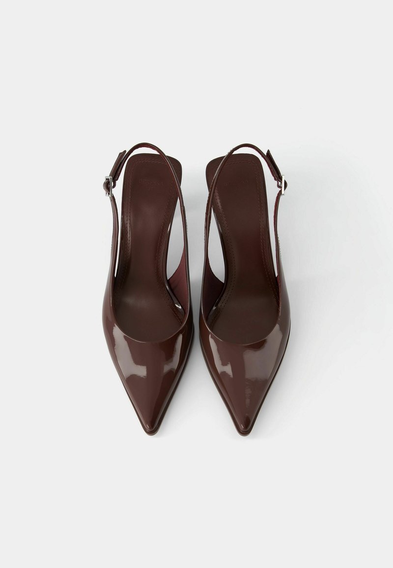 Bershka Bershka KITTEN HEEL - Classic heels - brown Neueste Stile