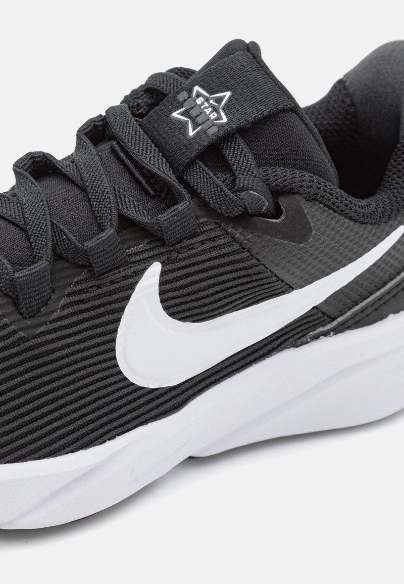 Nike Performance Nike Performance STAR RUNNER - Competition running shoes Super Rabatt