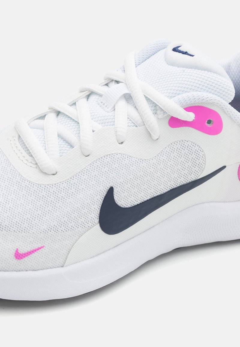 Nike Performance Nike Performance REVOLUTION 7 - Competition running shoes Neuheiten