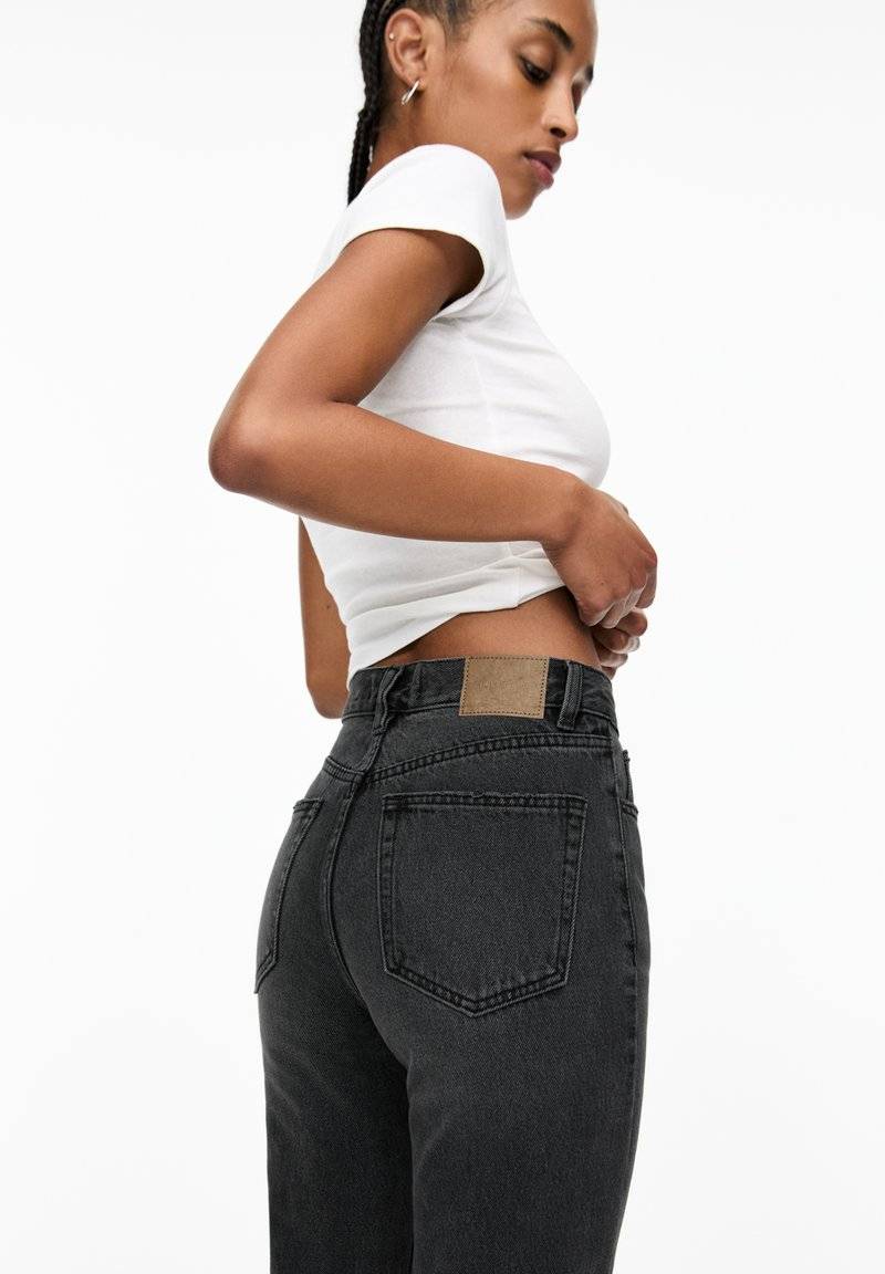 PULL&BEAR PULL&BEAR MOM - Slim fit jeans - dark grey Tägliche Deals