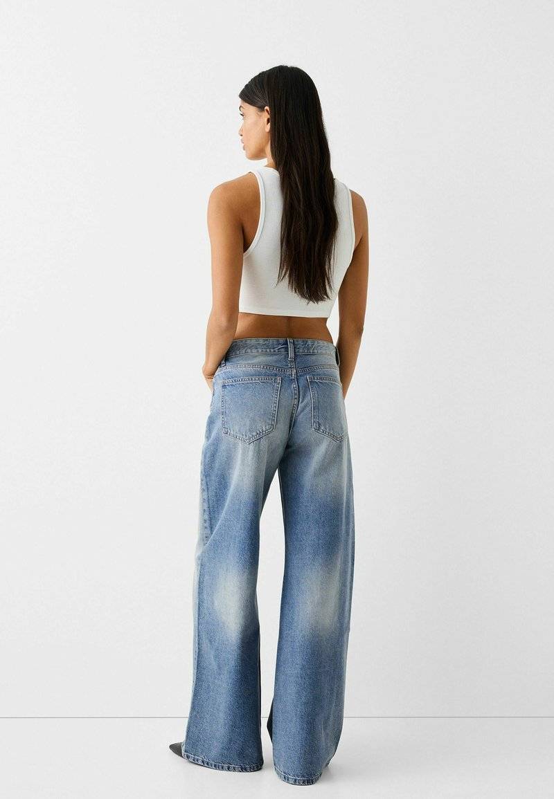 Bershka Bershka WIDE-LEG - Relaxed fit jeans Wochenangebot