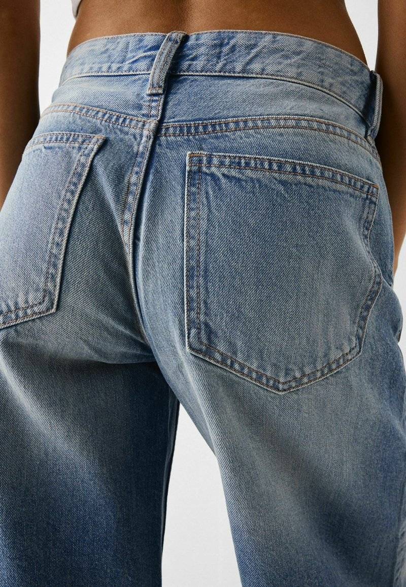 Bershka Bershka WIDE-LEG - Relaxed fit jeans Wochenangebot