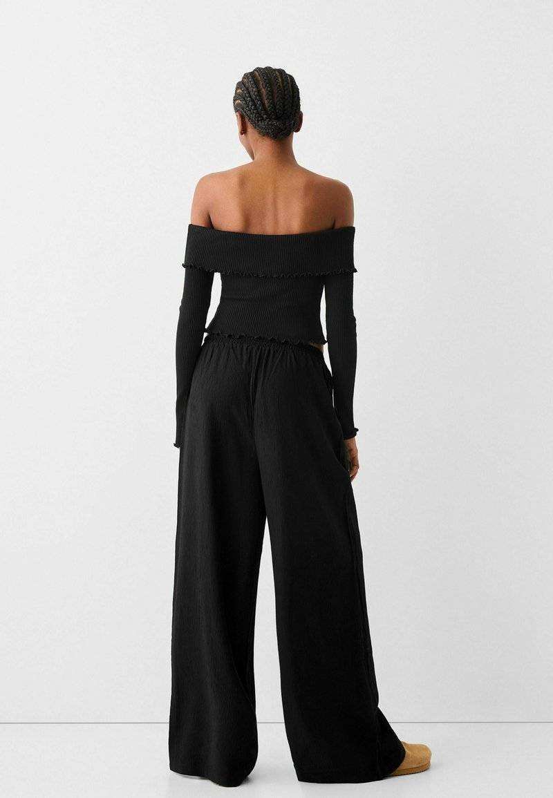 Bershka Bershka Trousers - black Letzte 3 Tage
