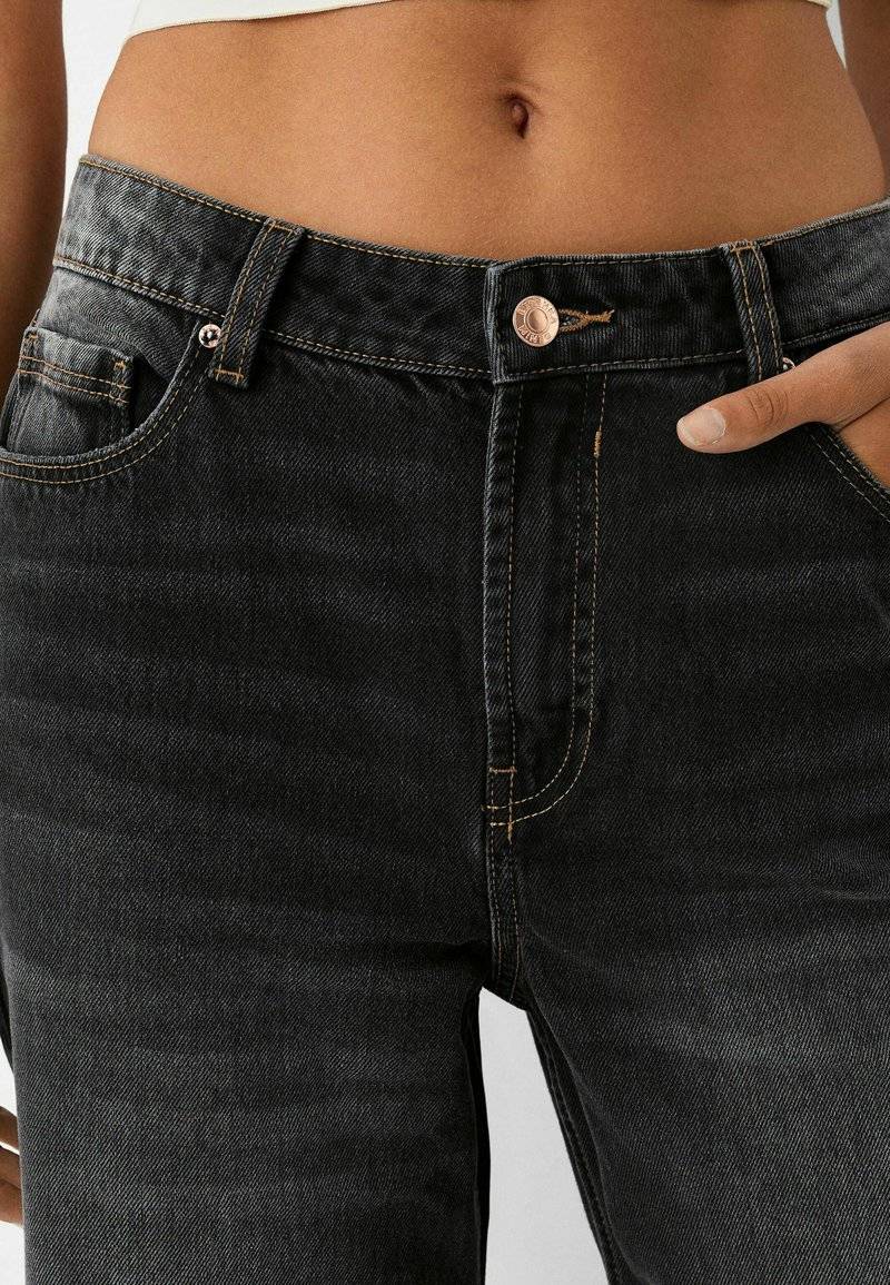 Bershka Bershka BAGGY - Flared Jeans - black Bis zu 55% Rabatt
