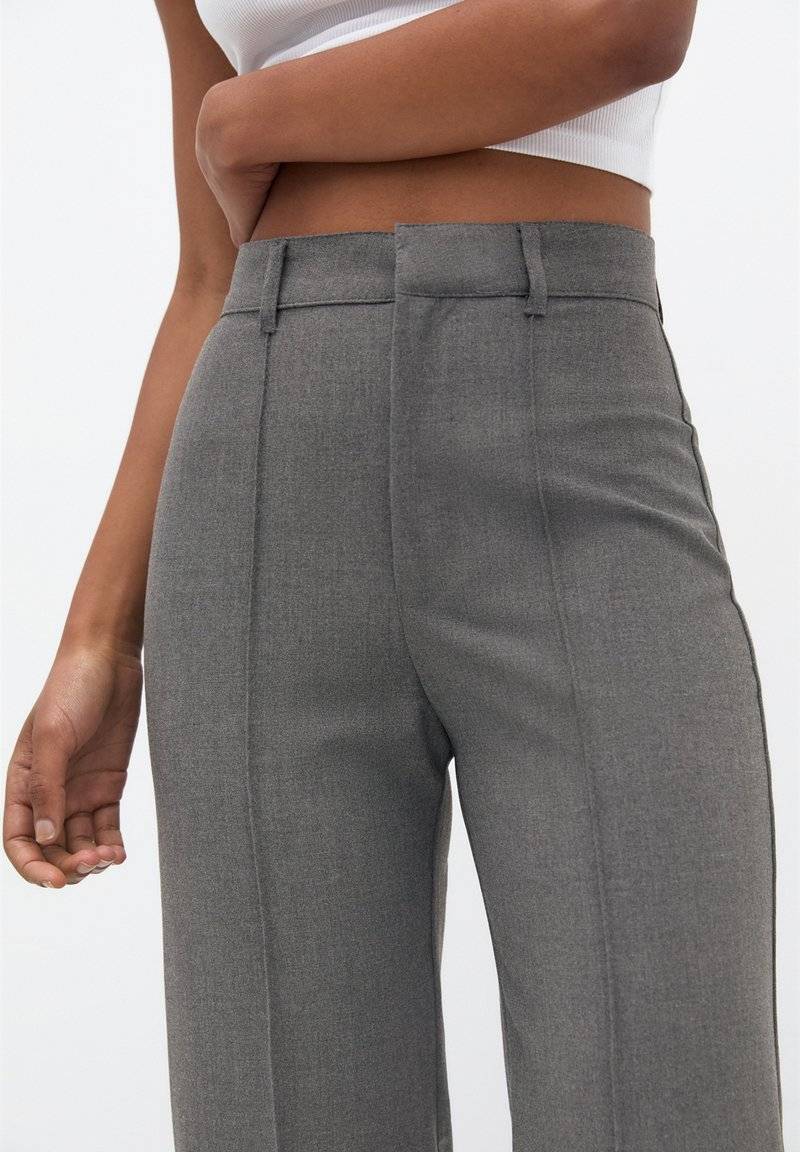 PULL&BEAR PULL&BEAR SMART SEAMED - Trousers - grey Riesige Rabatte