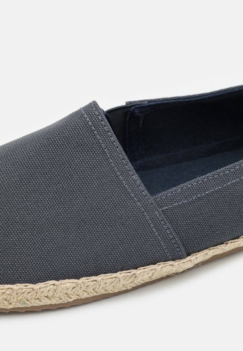 Pier One Pier One UNISEX - Espadrilles - dark grey Muttertagsangebot