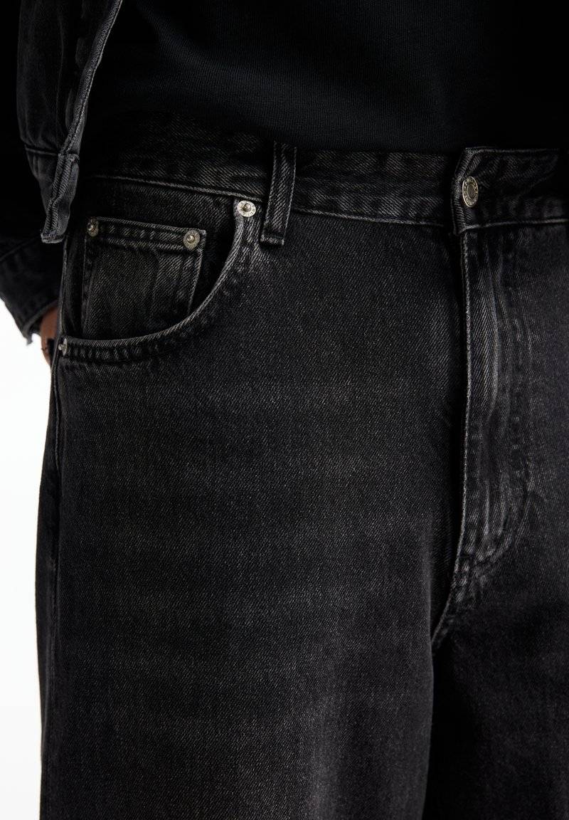 PULL&BEAR PULL&BEAR BAGGY FIT - Straight leg jeans - black Bis zu 55% Rabatt