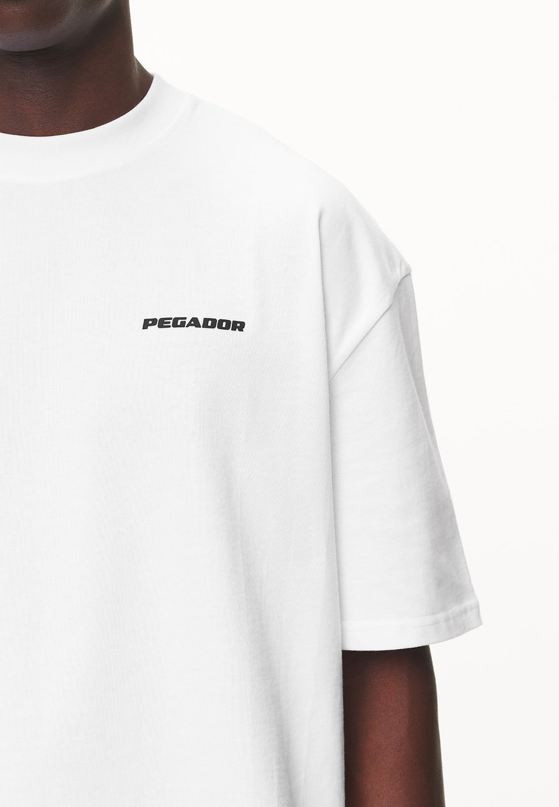 Pegador Pegador LOGO TEE - Basic T-shirt Riesige Rabatte