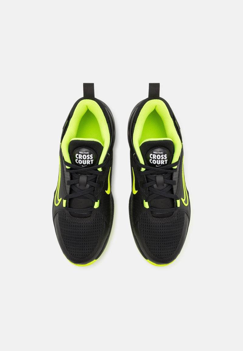 Nike Performance Nike Performance KIDS CROSSCOURT UNISEX - Competition running shoes Vierteljährliche Förderung