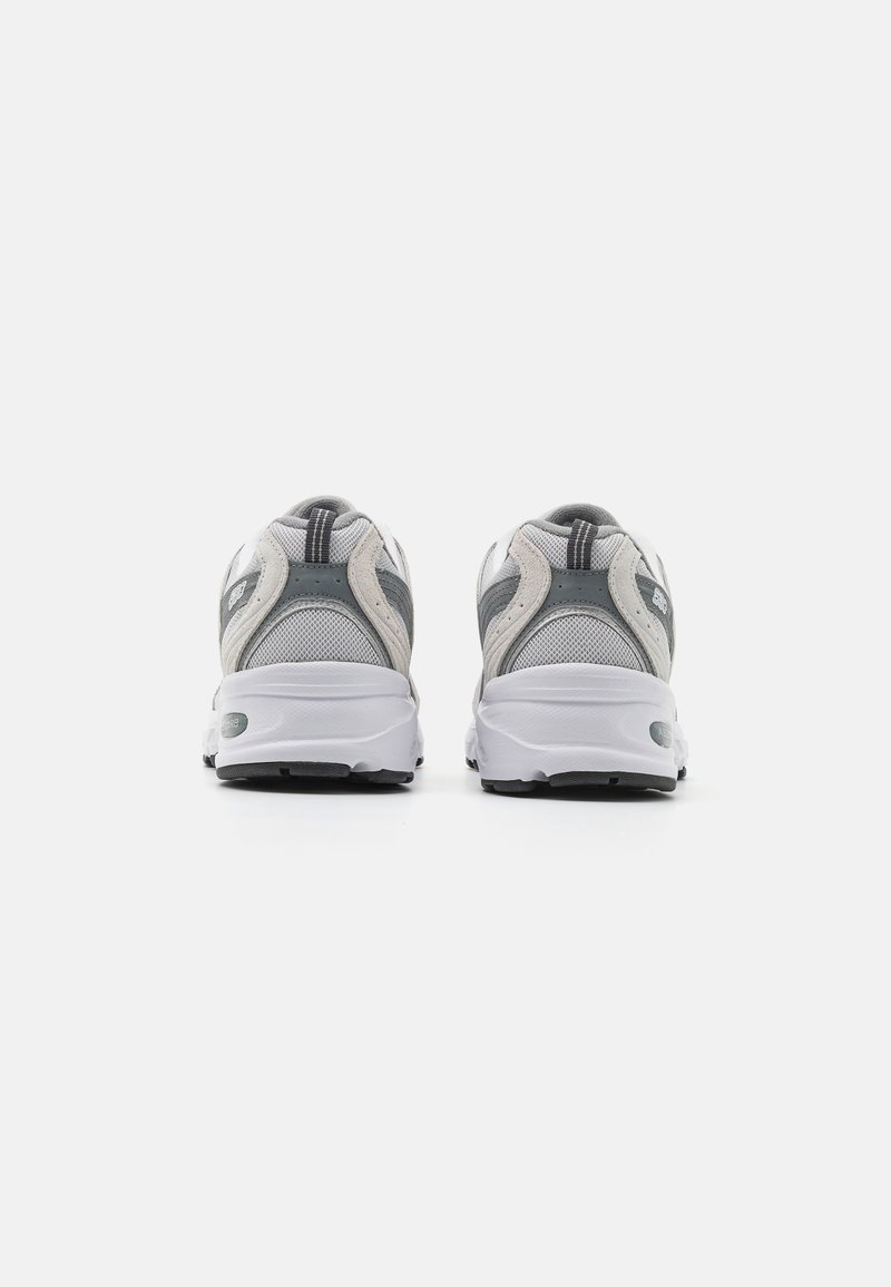 New Balance New Balance MR530 UNISEX - Trainers - light grey Bis zu 55% Rabatt