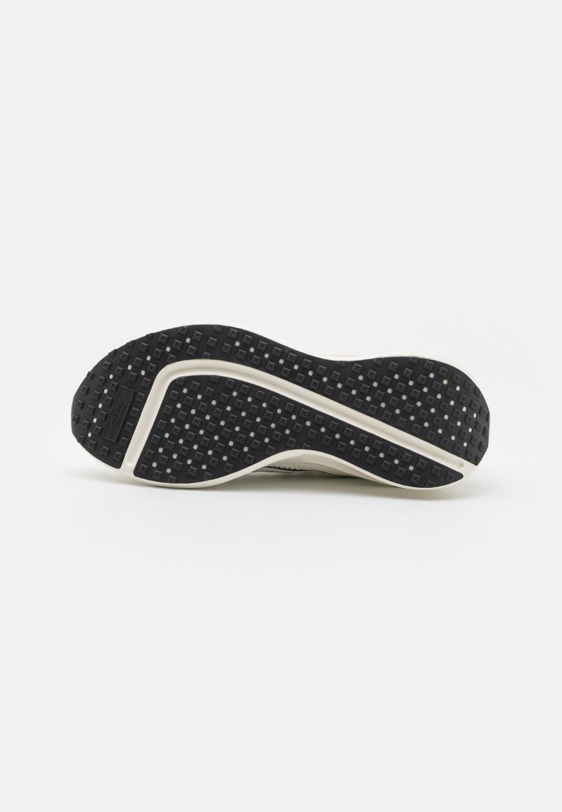Nike Performance Nike Performance INTERACT RUN - Minimalist running shoes Begrenzt auf 3 Tage