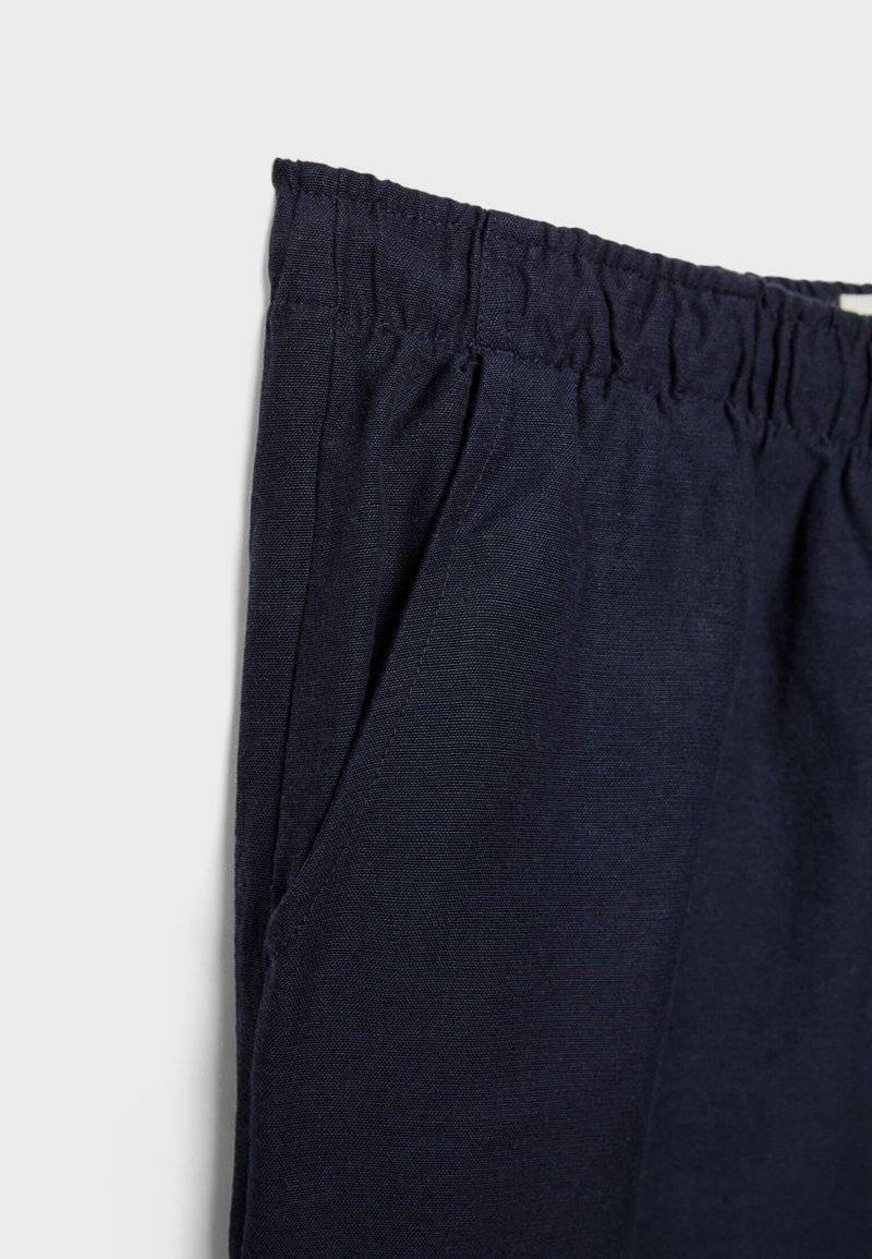 Stradivarius Stradivarius LOOSE-FITTING - Trousers - dark blue Online Outlet