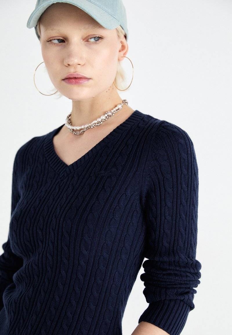 Hollister Co. Hollister Co. ICON CABLE V NECK - Jumper - navy blazer Begrenzte Freigabe
