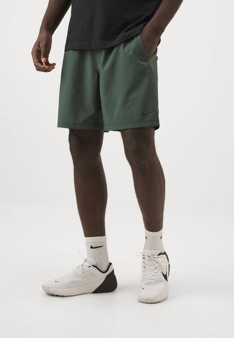 Nike Performance Nike Performance FORM SHORT - Sports shorts Angebote