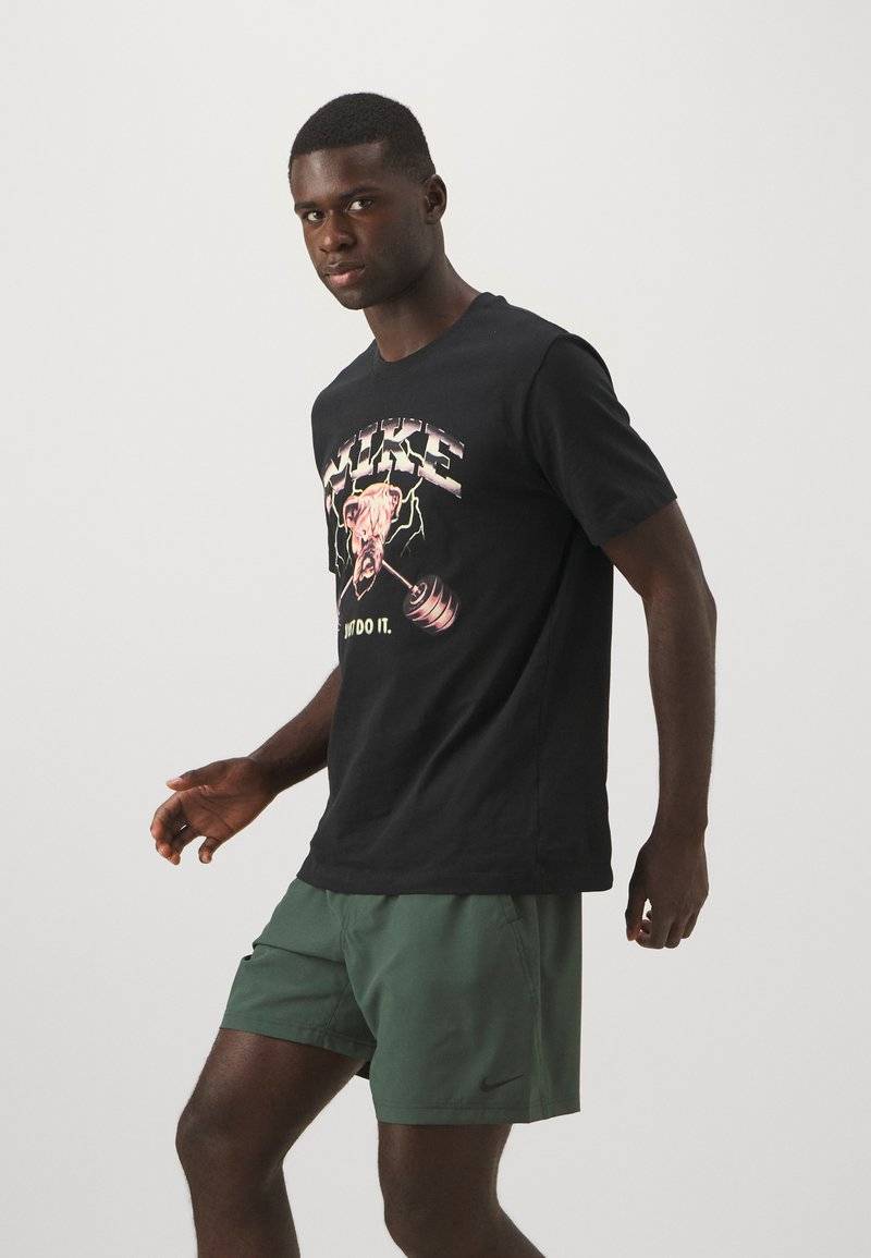 Nike Performance Nike Performance FORM SHORT - Sports shorts Angebote