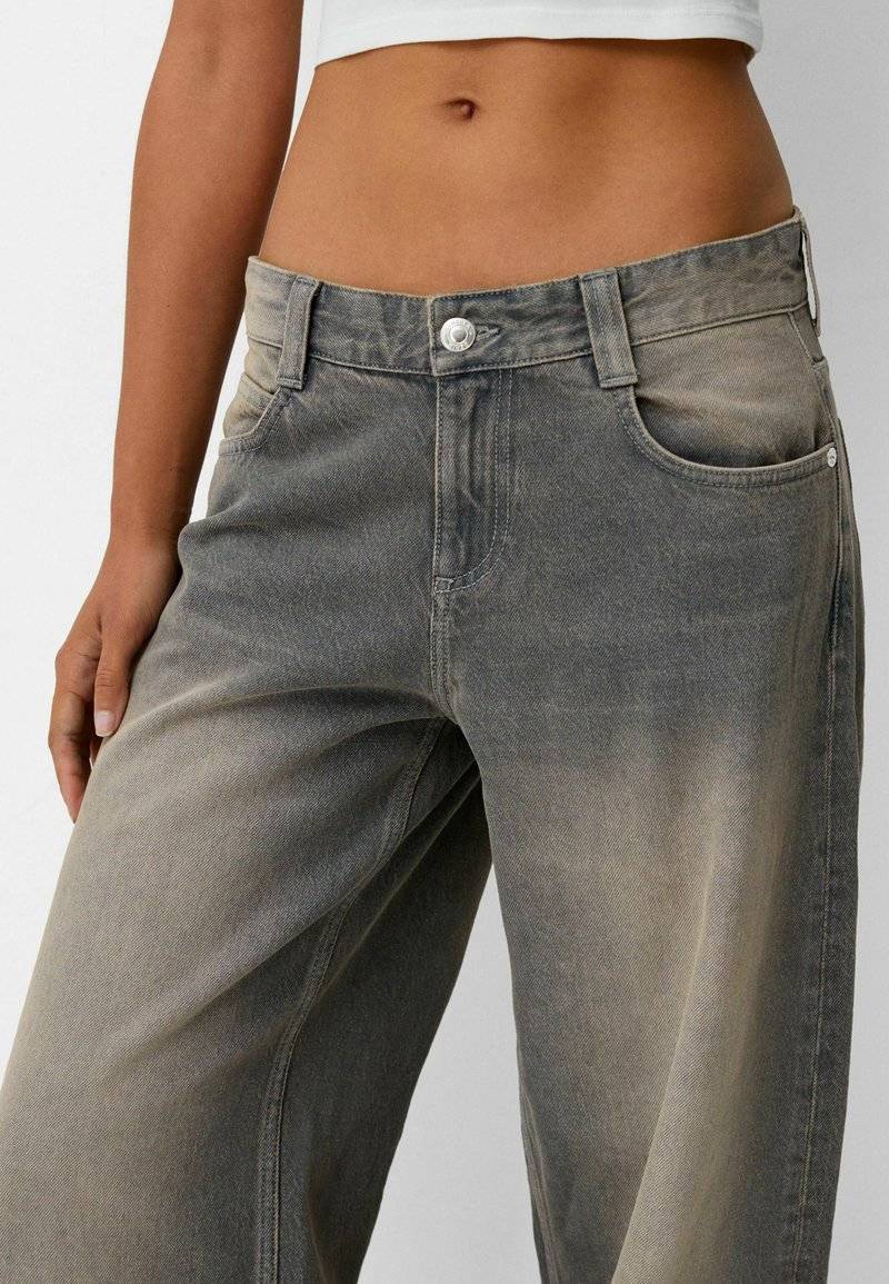 Bershka Bershka BALLOON FIT - Relaxed fit jeans - mottled dark grey Nur für heute