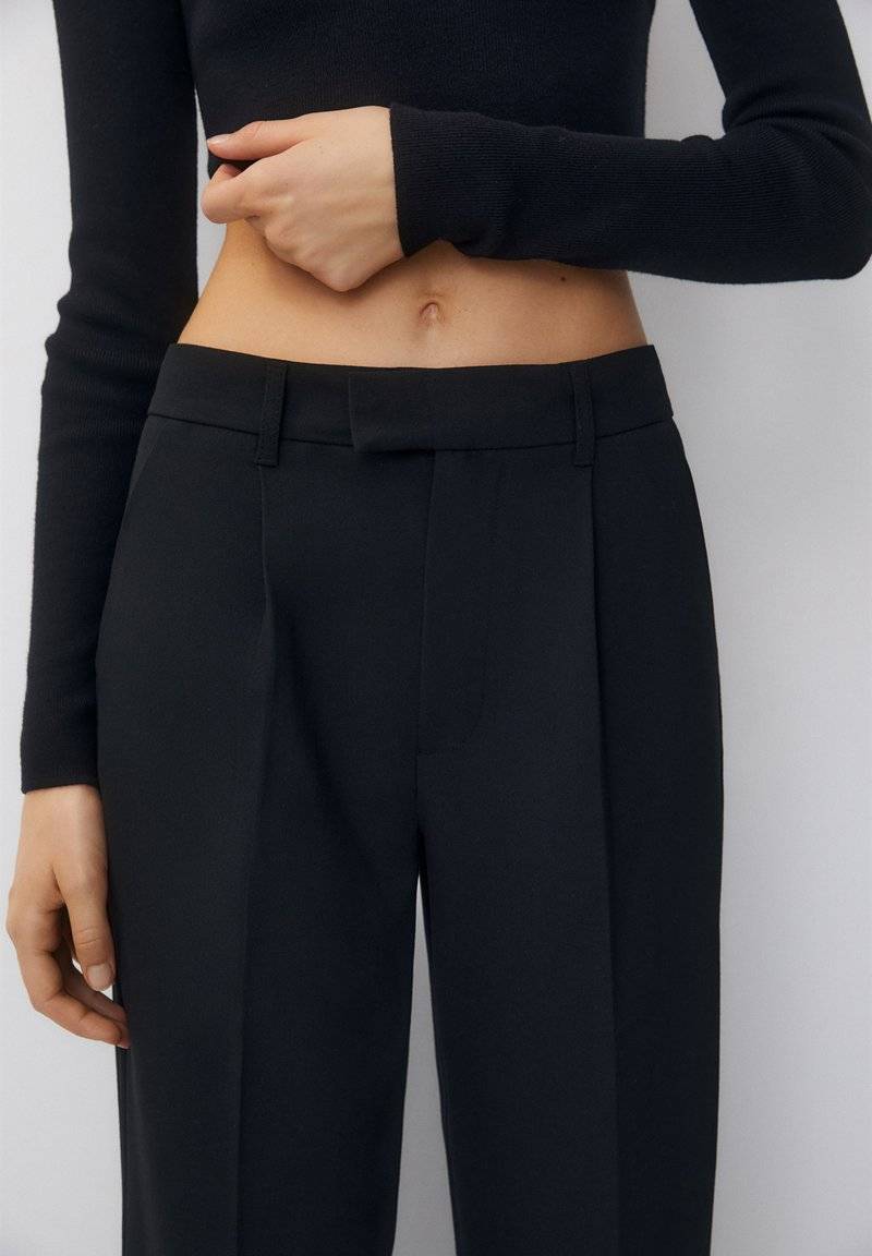 PULL&BEAR PULL&BEAR DARTED SMART - Trousers - black Bis zu 55% Rabatt