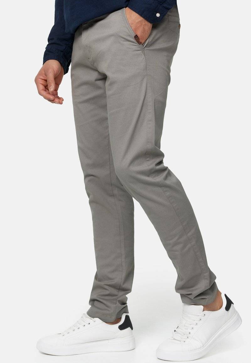 INDICODE JEANS INDICODE JEANS CHERRY - Chinos - light grey Super Rabatt